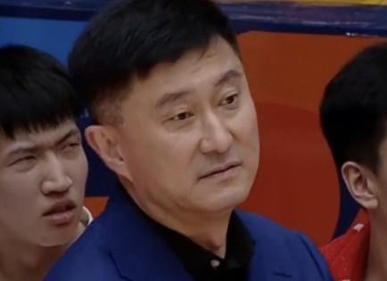 乐鱼棋牌-杜锋：两外援同时受伤很影响轮转，希望能有更多球员能站出来